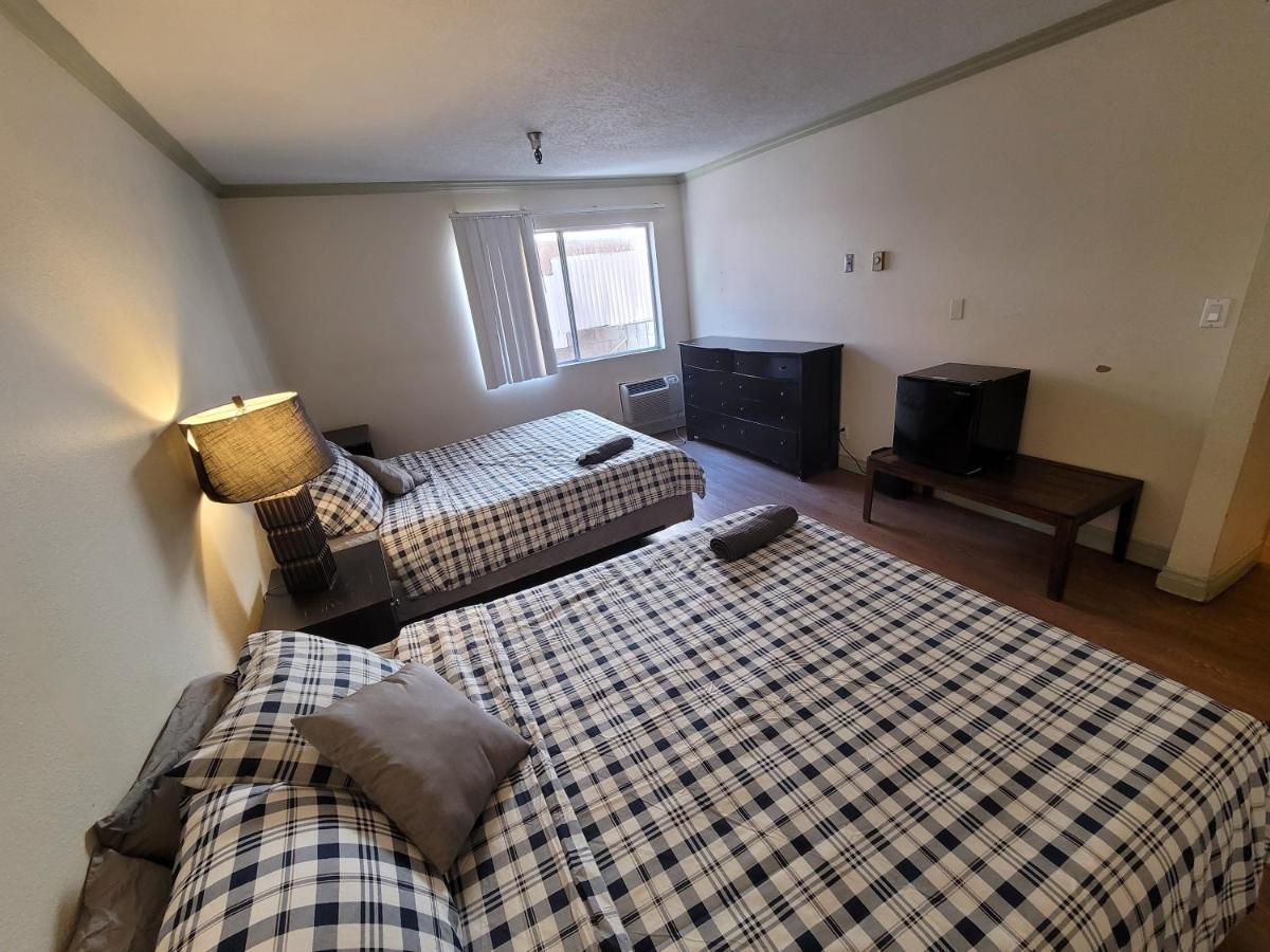 La Spacious Hotel Style Unit - Los Angeles — Photos 1